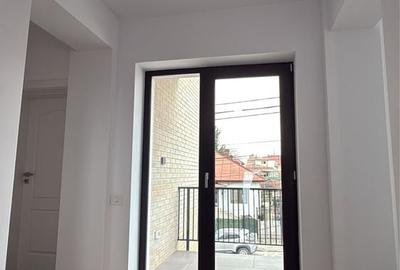 Spațiu comercial, de 77 mp, în Central - 12