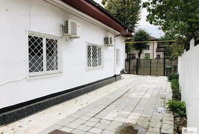 Casă individuală cu 5 camere cu Canalizare în P-ța Muncii - 2