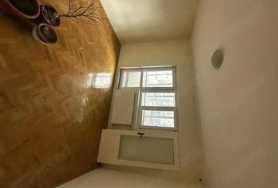 Apartament cu 4 camere decomandat în Central - 13