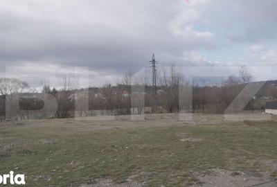 Teren de 3470 mp, în Ocnița