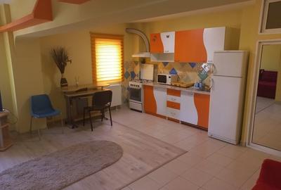 Garsoniera moderna in Trivale, stradal, complexul II - 1