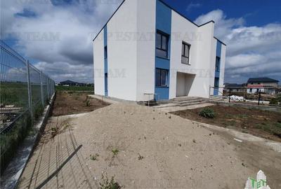 Casa cu etaj duplex la rosu cu finisaj exterior Agigea Constanta Casa cu etaj duplex la rosu cu finisaj exterior Agigea Constanta - 1