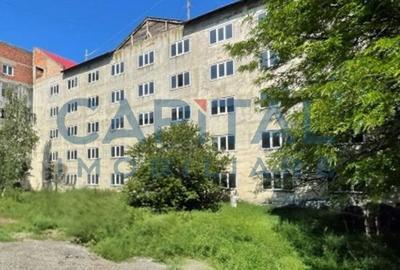 Bloc (camin nefamilisti) format din 70 de garsoniere - 2