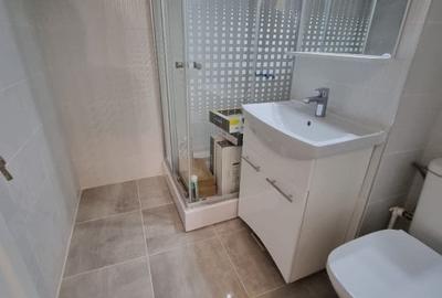 Închiriez apartament 2 camere - 4