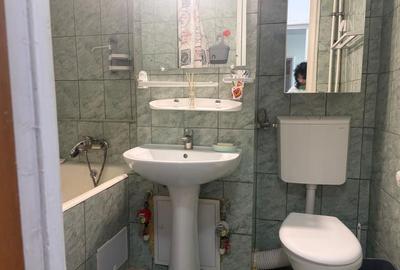 Apartament cu 2 camere semidecomandat, mobilat în Apărătorii Patriei - 11