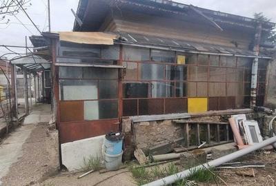 Casă cu 3 camere cu Teren 80 Mp în Central - 1