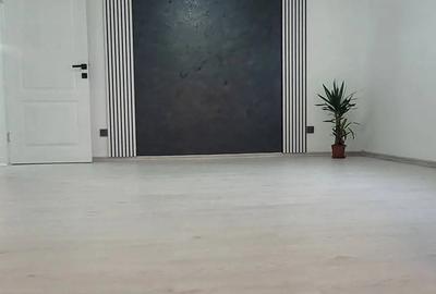 Casă cu 4 camere cu Teren 500 Mp în Central - 1