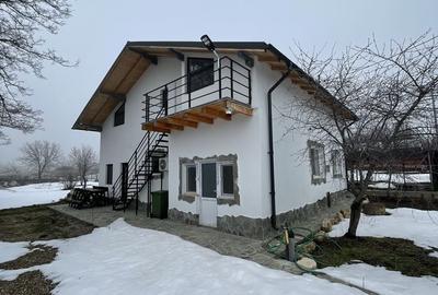 Casă cu 4 camere în Jugureni - 1