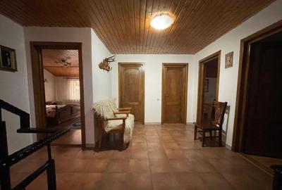 Pensiune 6 camere, 200 mp, zona Firiza-Izvoare - 15