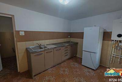 Casă individuală cu 5 camere cu Teren 686 Mp în Piața Centrală - 9