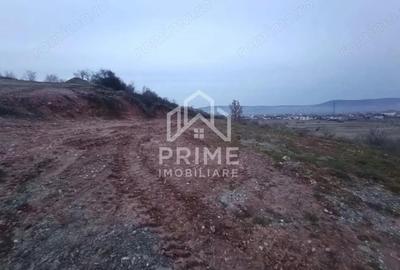 Teren de 1400 mp, în Central