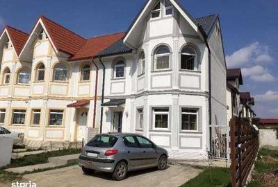 Casă cu 4 camere cu Teren 110 Mp în Central - 2