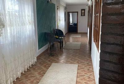 Casă cu 4 camere cu Teren 1400 Mp în Costache Negri - 9
