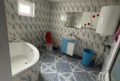 Casă cu Teren 550 Mp în Central - 4