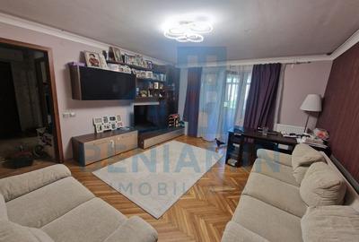 Apartament cu 4 camere decomandat în Central - 1