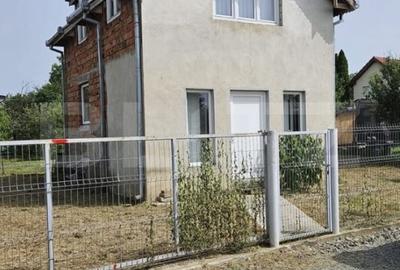 Casa de vanzare, 37 mp utili/nivel, teren 500 mp, zona Bercu Rosu - 1