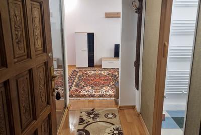 Garsonieră decomandată în Central - 9