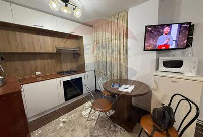 Apartament cu 1 camere de inchiriat in zona 1 Mai - 3