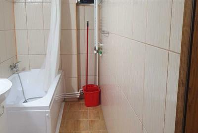 Garsonieră decomandată în Malu Roșu - 6