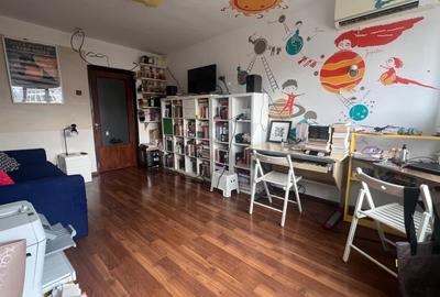 REA1023873 Apartament 3 camere Romana 1980 - 2