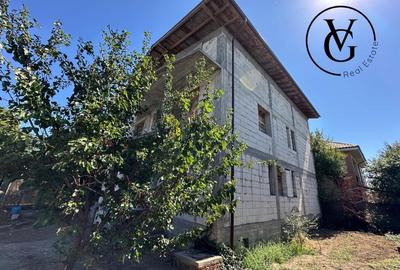 Casa P+1+M pretabila pensiune - Eforie Nord - 11 camere - 4