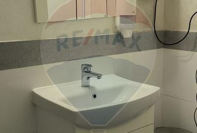 Spațiu comercial, de 202.35000610352 mp, în Central - 27