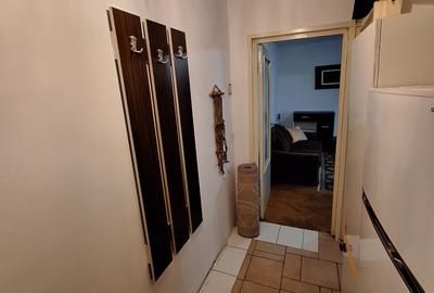 280 euro.Ap.cu 2 camere Et 3  cu centrala proprie Zona Dacia - 8