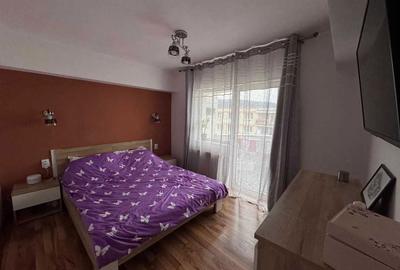 Apartament cu 4 camere decomandat în Ultracentral