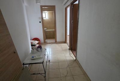 Berceni, pe B-ul Obregia, stradal, bloc reabilitat, pasajul Europa Unita - 7