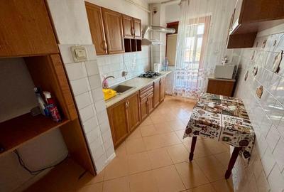 Apartament cu 3 camere decomandat în Central - 3