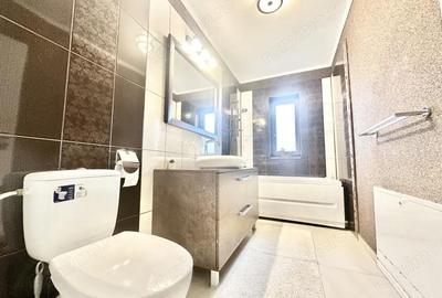 Casă cu 5 camere cu Teren 612 Mp în Moșnița Nouă