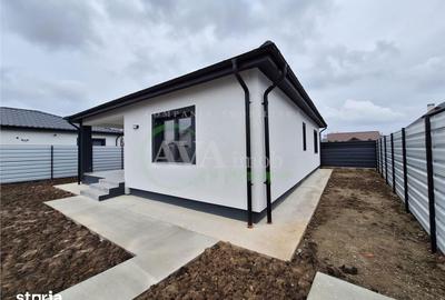 Casă cu 3 camere cu Teren 370 Mp în Letea Veche - 11