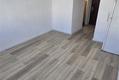 Garsonieră nedecomandată în Baza 3 - 9