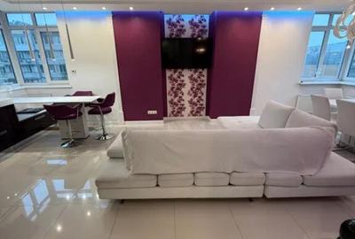 Apartament cu 3 camere decomandat în 1 Decembrie 1918