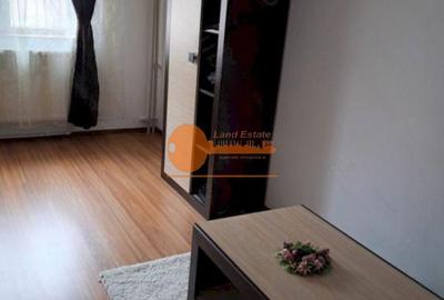 3 camere Uverturii - 1980 - 1