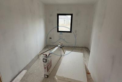 Casă cu 4 camere cu Teren 300 Mp în Central - 5