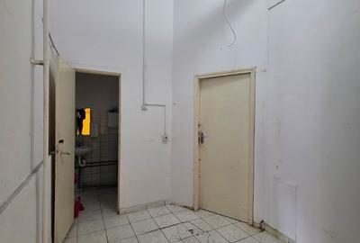 Spațiu comercial, de 80 mp, în 1 Decembrie 1918 - 1