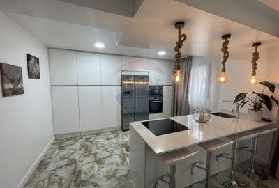 Casa / Vila cu 5 camere de vanzare - 5