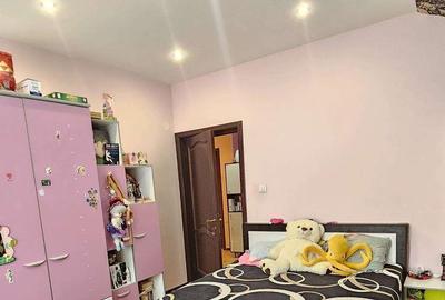 Casă cu 5 camere cu Teren 500 Mp în Central - 4