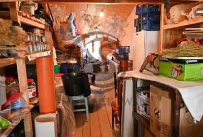 Apartament 2 camere de vanzare, Renovat | Azuga, Prahova | Comision 0% - 13