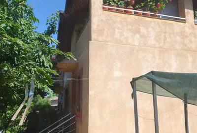 Casa deosebita cu etaj, 4 dormitoare, curte, garaj, beci, utilitati - 6