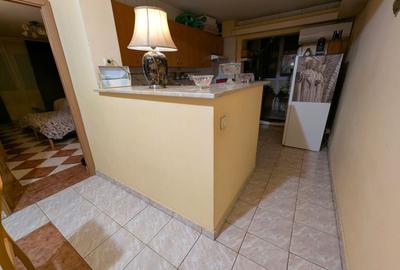 Piata Sudului metrou - 4 camere , centrala proprie - 12