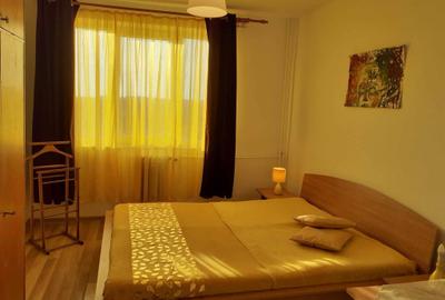 Apartament cu 3 camere semidecomandat în Cetății - 2