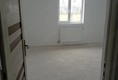 Casă cu 3 camere cu Teren 500 Mp în Pecineaga - 1