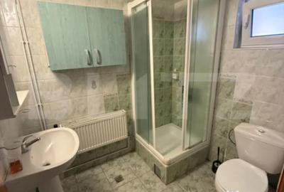 Casă cu 4 camere cu Teren 1000 Mp în Central - 1