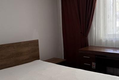 Apartament cu 2 camere decomandat în Cornișa - 1