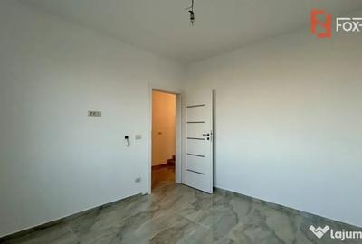Casă cu 5 camere cu Teren 300 Mp în Sânandrei