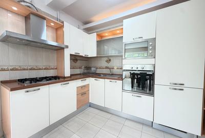 Apartament cu 3 camere decomandat în Primăverii - 2