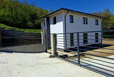 Casă individuală cu 4 camere cu Canalizare în Mărăcineni - 5
