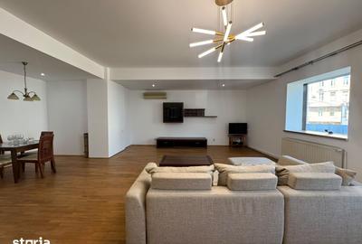 Apartament cu 3 camere decomandat în Centrul Civic